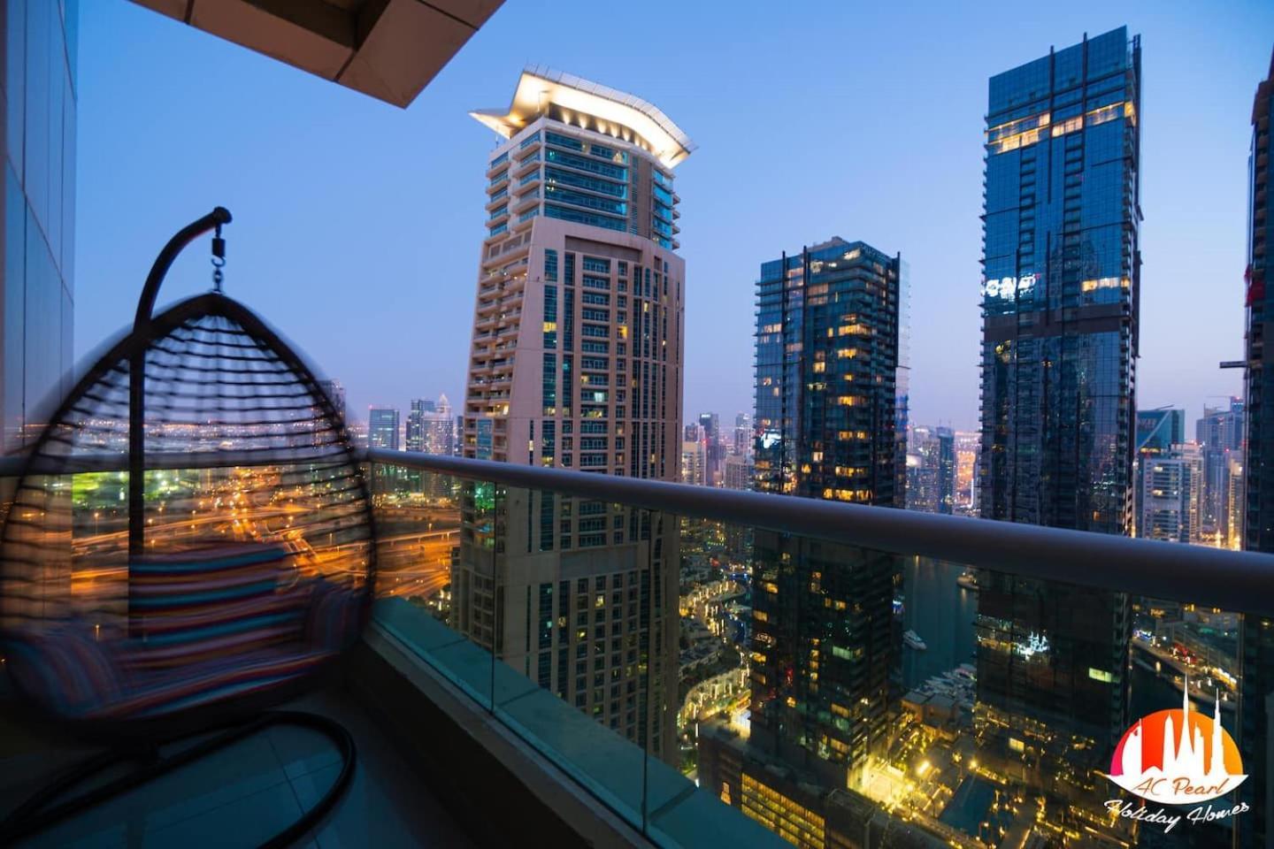 Feel Like Home Away From Home On 34Th Floor Dubai Luaran gambar